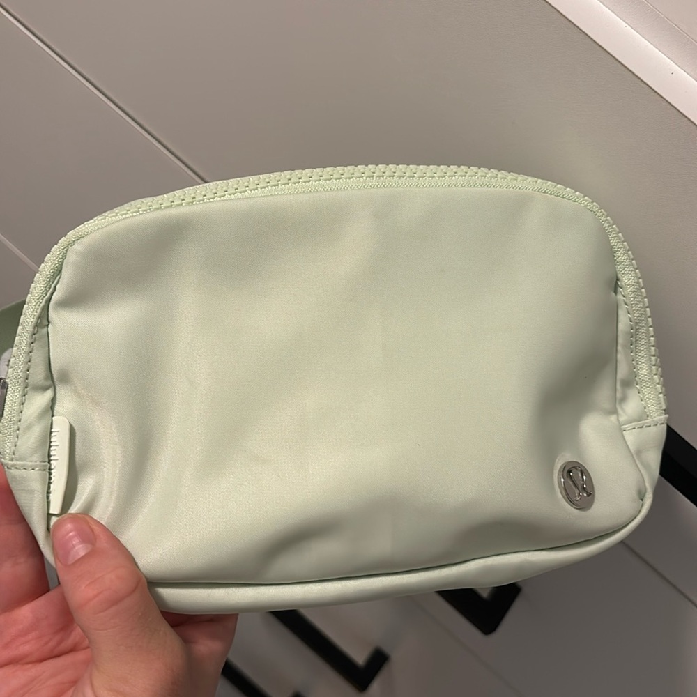 Euc belt bag. Maybe used once or twice!